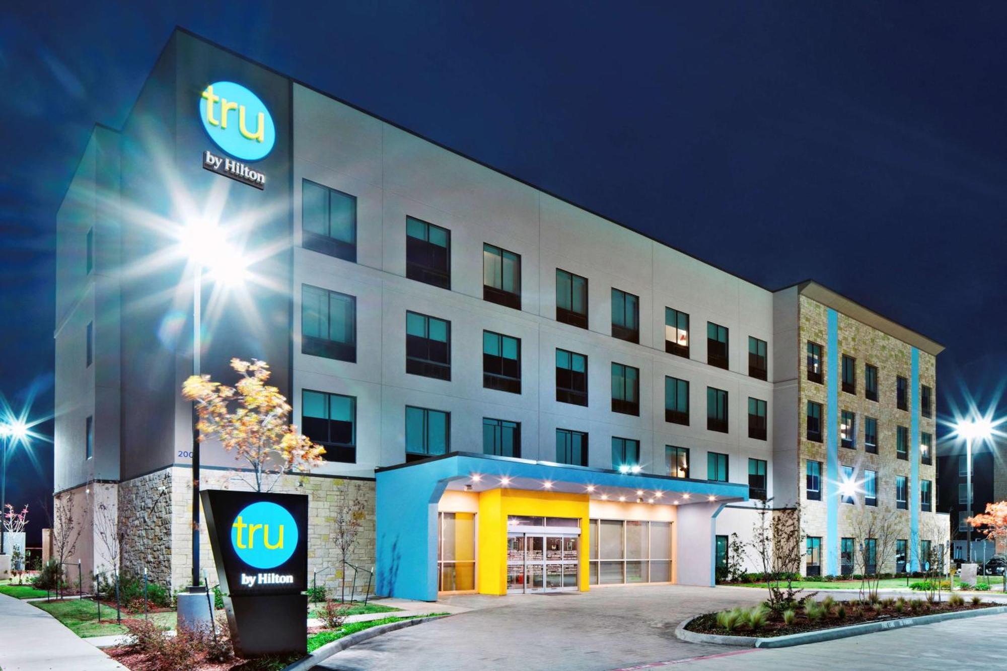 Tru By Hilton Terrell Hotel Exterior photo
